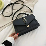 Dagmar™ – Spennefront Strukturert Crossbody Bag