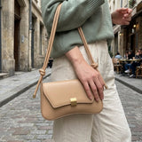 Martine™ – Strukturert konvolutt crossover-veske